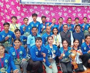 Solan: Himachal won gold medal in mixed doubles in drop rowball