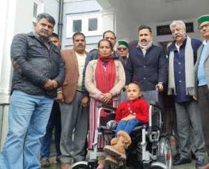 Shimla: Vikramaditya Singh gave an electric wheel chair to a girl who is unable to walk