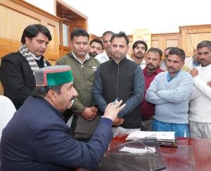  Shimla: Various delegations told the problems to the Deputy Chief Minister