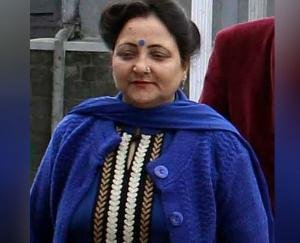 सरवीण चौधरी 05 जनवरी को भूमती में