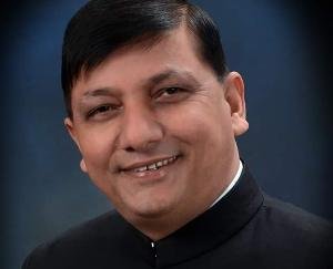 पूर्व यू.पी.ए. सरकार की नीतियों से मिले प्रचंड बहुमत से घमंड में मोदी सरकार:राणा