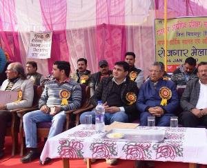 रोजगार मेले में 464 युवाओं को मिला रोजगार : सुभाष ठाकुर