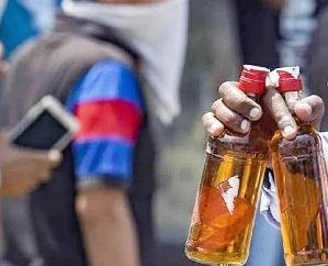  Dharamshala: 5,250 ml country liquor recovered from the shop