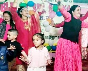 Kunihar: Mother's Day celebrated with pomp in BL School Kunihar