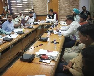 Dharamshala: DhagDharamshala: Dhagwar Milk Plant will be made smart at a cost of 350 crores - Sudhir Sharmawar Milk Plant will be made smart with 350 crores - Sudhir Sharma