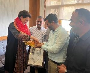 Shimla: Delegation- of- New -Pension -Scheme -Employees -Federation- met -Priyanka -Gandhi