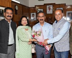 Shimla: Mayor and Deputy Mayor met the Chief Minister