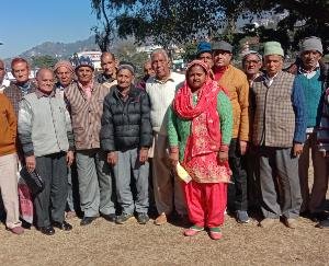 बिरोजा एवं तारपीन कारखाना के सेवानिवृत र्हुए कर्मचारियों की बैठक सम्पन्न