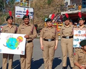 Solan: NCC cadets take out rally on plastic ban in Wakhnaghat