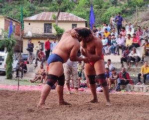 Dadlaghat: Kamaljit Dhumchhedi won the big gardener of Mangal Dangal