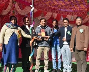 राजकीय वरिष्ठ माध्यमिक पाठशाला नवगांव ने मनाया वार्षिक पारितोषिक वितरण समारोह