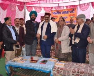 दून विधानसभा क्षेत्र के सलगां मतदान केन्द्र में जनजागरण अभियान  