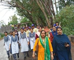 Indora: Students of Minerva College took out a rally on World Prohibition Day