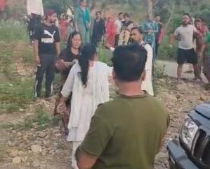 Dehra: Video of fight with BJP leader viral on social media
