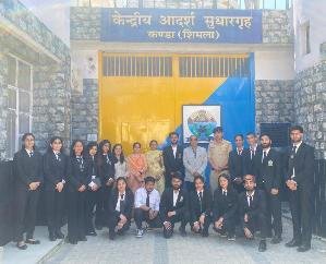  Children of Bahara University visited Model Central Jail Kanda