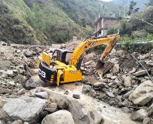 Mandi: Heavy damage due to cloudburst in Dharampur's pavilion 111