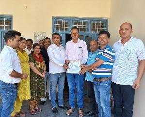  Dadasiba: Primary Education Block Dadasiba submitted memorandum to the Education Officer