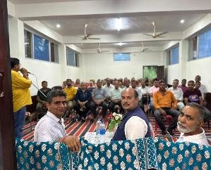 Jaisinghpur: MLA Goma heard the problems in 'Aapka Vidhayak Aapke Dwar' program