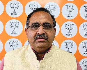 Shimla: Gardeners have exposed the government's decision: Randhir