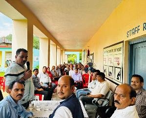 Jaisinghpur: MLA Goma announced to give lakhs of rupees for development works