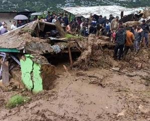  Debris fell on the house in Kotgarh, Shimla, death of husband, wife and son