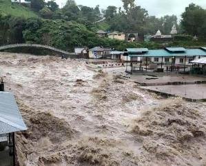  Kangra: The person who went to the funeral drowned in the ravine, search continues