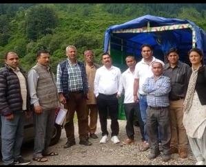  Dharamshala: Ration delivered to the sheep herders trapped in Bada Bhangal 112