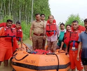 Indora: NDRF's rescue operation lasted for four hours to save the lives of four people.