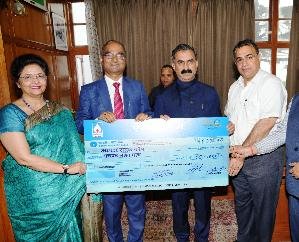 SJVN contributed Rs 2.55 crore to the Disaster Relief Fund