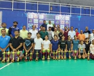 Dharamshala: Players of Kapoor Badminton Academy and Dharamshala dominated the badminton competition