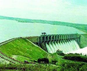  Fatehpur: Pong dam water just 13 feet below the danger mark
