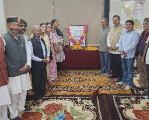  Shimla: Congress paid tribute to the first Chief Minister of the state Dr. YS Parmar