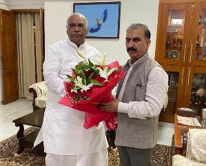 Chief Minister met Congress President Mallikarjun Kharge