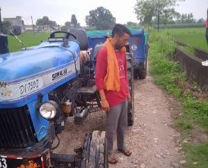 Indora: Five thousand fine recovered from tractor driver for illegal mining