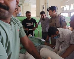 Dharamshala: DC paid tribute to the soldiers, went to Tanda for the welfare of the injured.