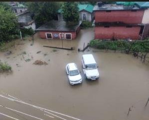 Jaisinghpur: Water entered many houses of Lambagaon due to heavy rains