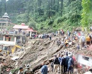 Shimla: Three more bodies buried under the debris in the Shiv temple were removed, so far a total of 12 bodies have been removed.