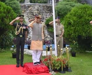 The Governor unfurled the national flag at Raj Bhavan