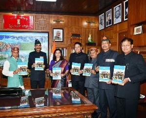Himachal Pradesh Public Service Commission Chairman submits annual report to Governor