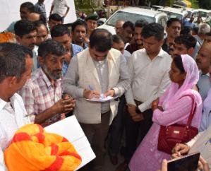 Himachal is unitedly facing the crisis: Awasthi