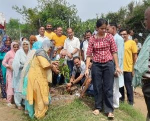 Indora: The state government is trying to increase the income of farmers and gardeners: Malendra Rajan