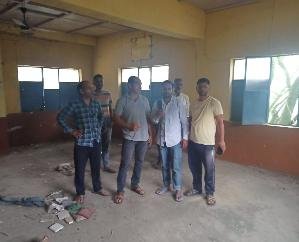 Kasauli: Rural Revenue Officer and Panchayat representatives inspected the old building of Kot Beja School
