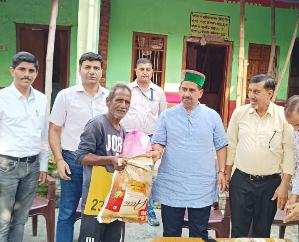  Dharamshala: Pathania gave immediate relief of ten thousand each to the affected families, also ration kits 111