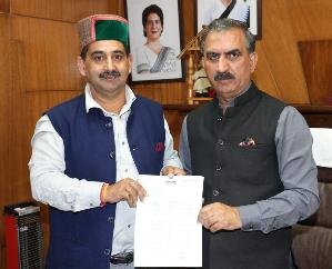 Dharamshala: Contribution of 2 lakh 14 thousand to the Chief Minister's Relief Fund