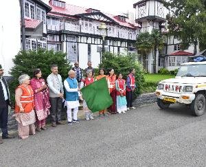 Shimla: Governor sent three vehicles of relief material