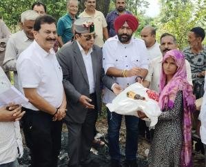 Solan: Health Minister Dr. Shandil knows the pain and suffering of the disaster affected people in Nalagarh