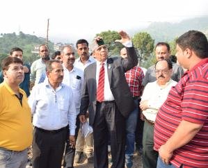 Solan: Dr. Shandil gave instructions for time-bound construction of multi-purpose hospital in Kathed