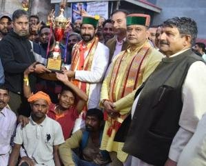 Kasauli: Pinku XI's team won the title of Matki Phod 111