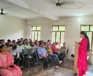 Jaisinghpur: Information about scholarship schemes given in Shivnagar College 111