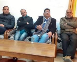 हमीरपुर में कांग्रेस को लगा बड़ा झटका